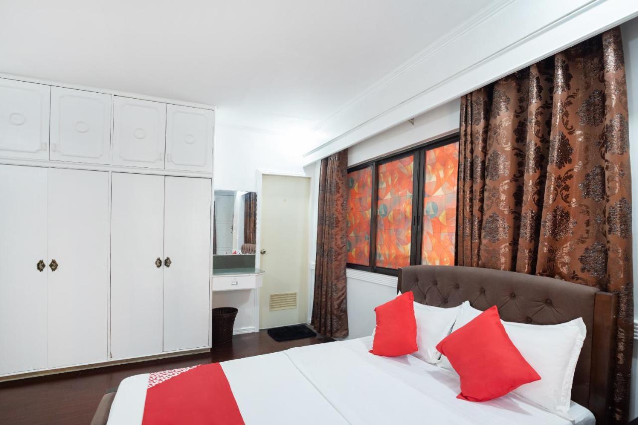 Oyo 138 White Palace Hotel Manila Exterior photo